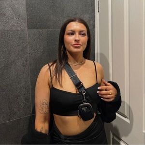 Meet your Posher, Hope